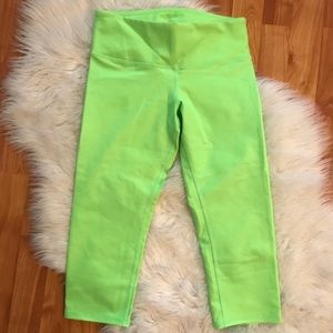 Alo Yoga neon cropped leggings